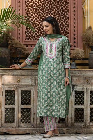 Women Green Ethnic Motifs Printed Pure Cotton Kurta Set