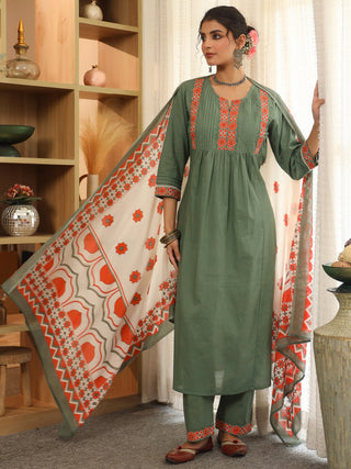 Women Ethnic Motifs Yoke Design Regular Thread Work Pure Cotton Kurta with Trousers & With Dupatta