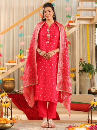 Fuchsia Ethnic Motif Print Rayon Straight Kurta Set With Pant Pocket