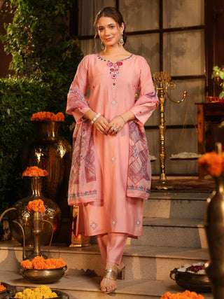 Light Pink Embroidered Chanderi Straight Kurta Set With Pant Pocket