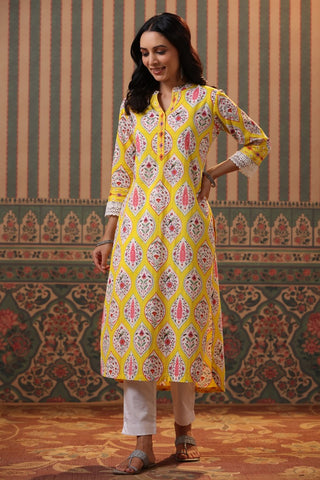 Women Yellow Ethnic Motifs Printed Cotton Straight Kurta