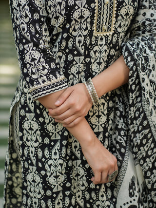 Women Black Ikat Printed Pure Cotton Straight Kurta With Printed Trouser And Printed Dupatta