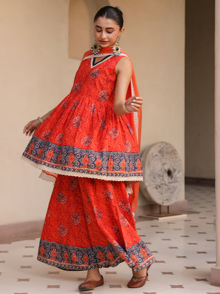 Women Ethnic Motifs Printed Empire Pure Cotton Kurta with Sharara & With Dupatta
