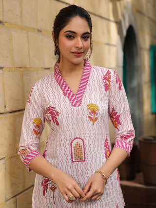 Women Pink & Off White Ethnic Motifs Printed Pure Cotton Kurti