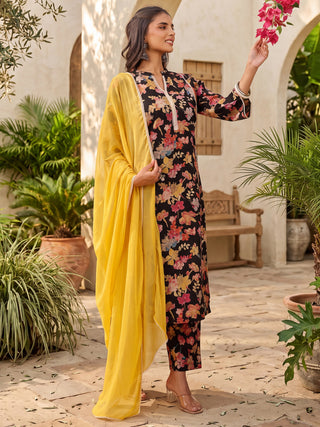 Women Floral Printed Regular Pure Cotton Kurta with Trousers & With Dupatta