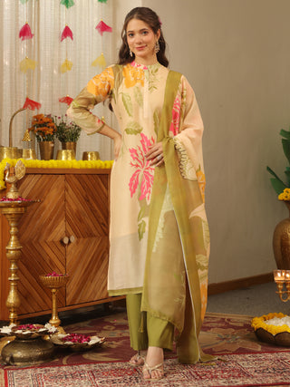 Cream Floral Straight Kurta Set with Pant Pocket