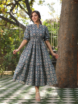 Women Blue Ethnic Motifs Printed Tiered Pure Cotton A-line Midi Dress