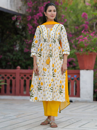 Women Floral Printed Regular Pure Cotton Kurta & Trousers With Dupatta