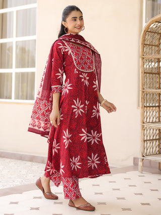 Maroon Ethnic Motif Print Fit & Flare 3-Piece Anarkali Kurta Set