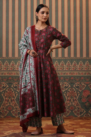 Women Maroon Floral Printed Sequinned Cotton Anarkali Kurta Set