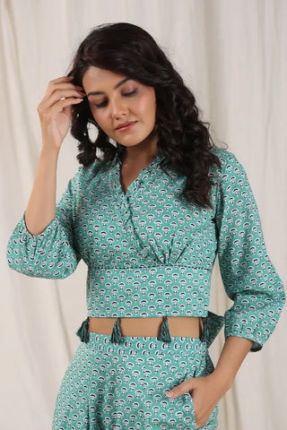 Women Teal Printed Cotton Crop Top & Trousers, Printed crop top