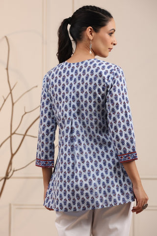 Women Blue Ethnic Motifs Print A-line Straight Silhouette Kurti