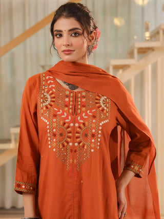 Women Ethnic Motifs Pure Cotton Kurta with Trousers & With Dupatta