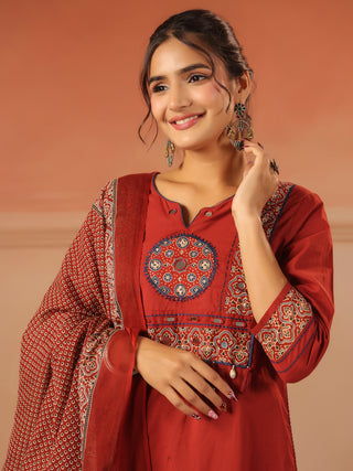 Red cotton solid straight fit kurta set with solid trouser and printed cotton dupatta