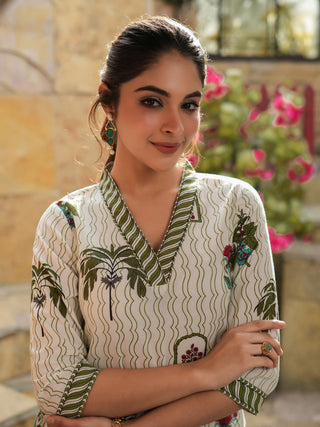 Women Green & Off White Ethnic Motifs Printed Pure Cotton Kurti