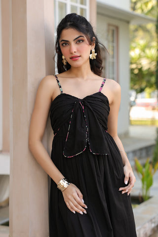 Sweetheart Neck Fit & Flared Ethnic Dresses