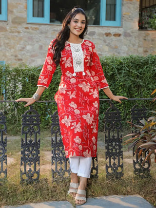 Women Red Floral Printed Straight Kurta