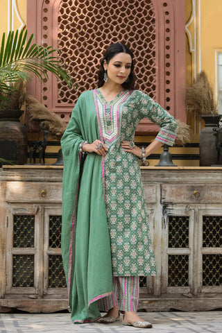 Women Green Ethnic Motifs Printed Pure Cotton Kurta Set