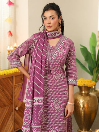 Purple Bandhani Print Straight Kurta Set with Pocket