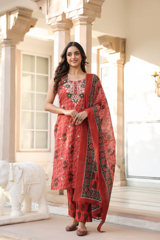 Women Ethnic Motifs Printed Regular Beads and Stones Pure Cotton Kurta with Trousers & With Dupatta