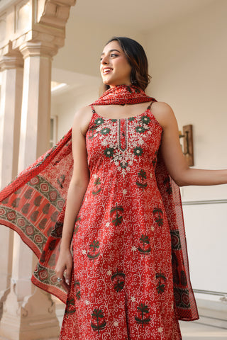 Women Ethnic Motifs Printed Regular Beads and Stones Pure Cotton Kurta with Trousers & With Dupatta