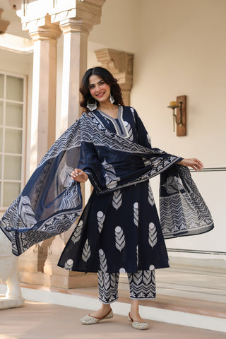 Ethnic Motifs Printed Pure Cotton Kurta with Trousers & With Dupatta