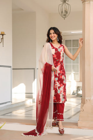 Women Printed Regular Pure Cotton Kurta with Trousers & With Dupatta