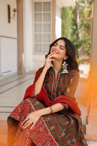 Women Ethnic Motifs Printed Regular Pure Cotton Kurta with Trousers & With Dupatta