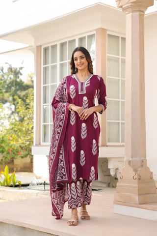 Ethnic Motifs Printed Pure Cotton Kurta with Trousers & With Dupatta