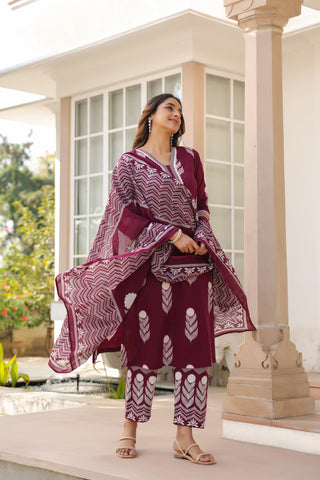 Ethnic Motifs Printed Pure Cotton Kurta with Trousers & With Dupatta