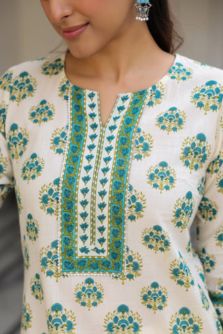 Women Ethnic Motifs Printed Thread Work Kurta