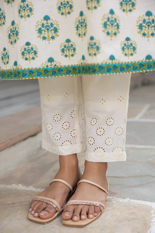 Women Ethnic Motifs Printed Thread Work Kurta