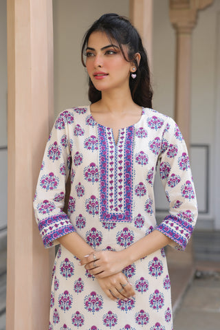 Women Ethnic Motifs Printed Thread Work Kurta