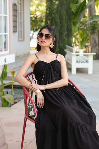 Sweetheart Neck Fit & Flared Ethnic Dresses