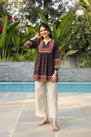 Black Ethnic Motif Print Lace Top