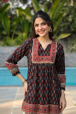 Black Ethnic Motif Print Lace Top