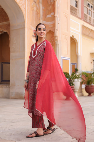 Women Ethnic Motifs Printed Regular Pure Cotton Kurta with Trousers & With Dupatta