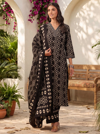 Black Geometric Print Embroidered 3-Piece Straight Kurta Set