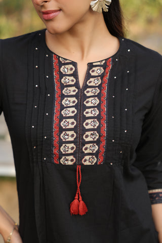 Black Solid Pin-Tank Top