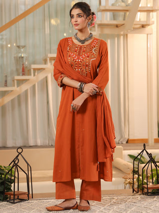 Women Ethnic Motifs Pure Cotton Kurta with Trousers & With Dupatta