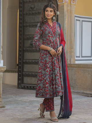 Women Maroon Paisley Printed Pure Cotton Kurta With Printed Trouser And Dyed Dupatta