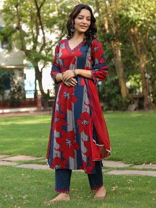 Women Floral Printed Regular Pure Cotton Kurta with Trousers & With Dupatta