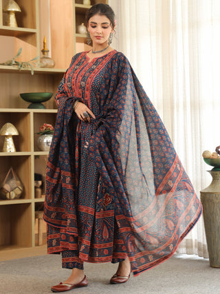 Women Ethnic Motifs Printed Pleated Pure Cotton Kurta with Trousers & With Dupatta