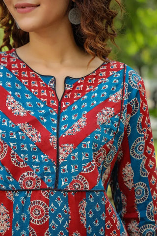 Women Blue Ethnic Motifs Printed Pure Cotton Kurti