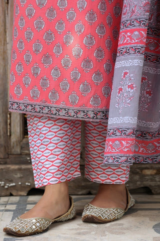 Women Pink Ethnic Printed Pure Cotton Straight Kurta with Trousers & Dupatta