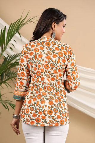 Women Orange Floral Printed Pure Cotton Kurti