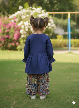 Round Neck Clothing Set Blue
