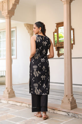 Women Ethnic Motifs Printed Regular Thread Work Pure Cotton Kurta with Trousers & With Dupatta