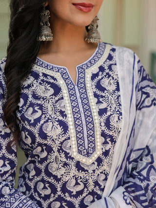 Women Printed Pure Cotton Kurta with Trousers & With Dupatta