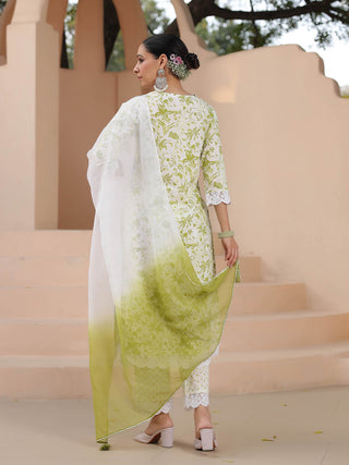 Women Green Floral Printed Pure Cotton Straight Kurta with Trousers & Dyed Dupatta